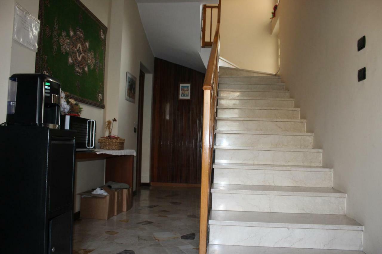 B&B Milano Malpensa 1 Castano Primo ภายนอก รูปภาพ